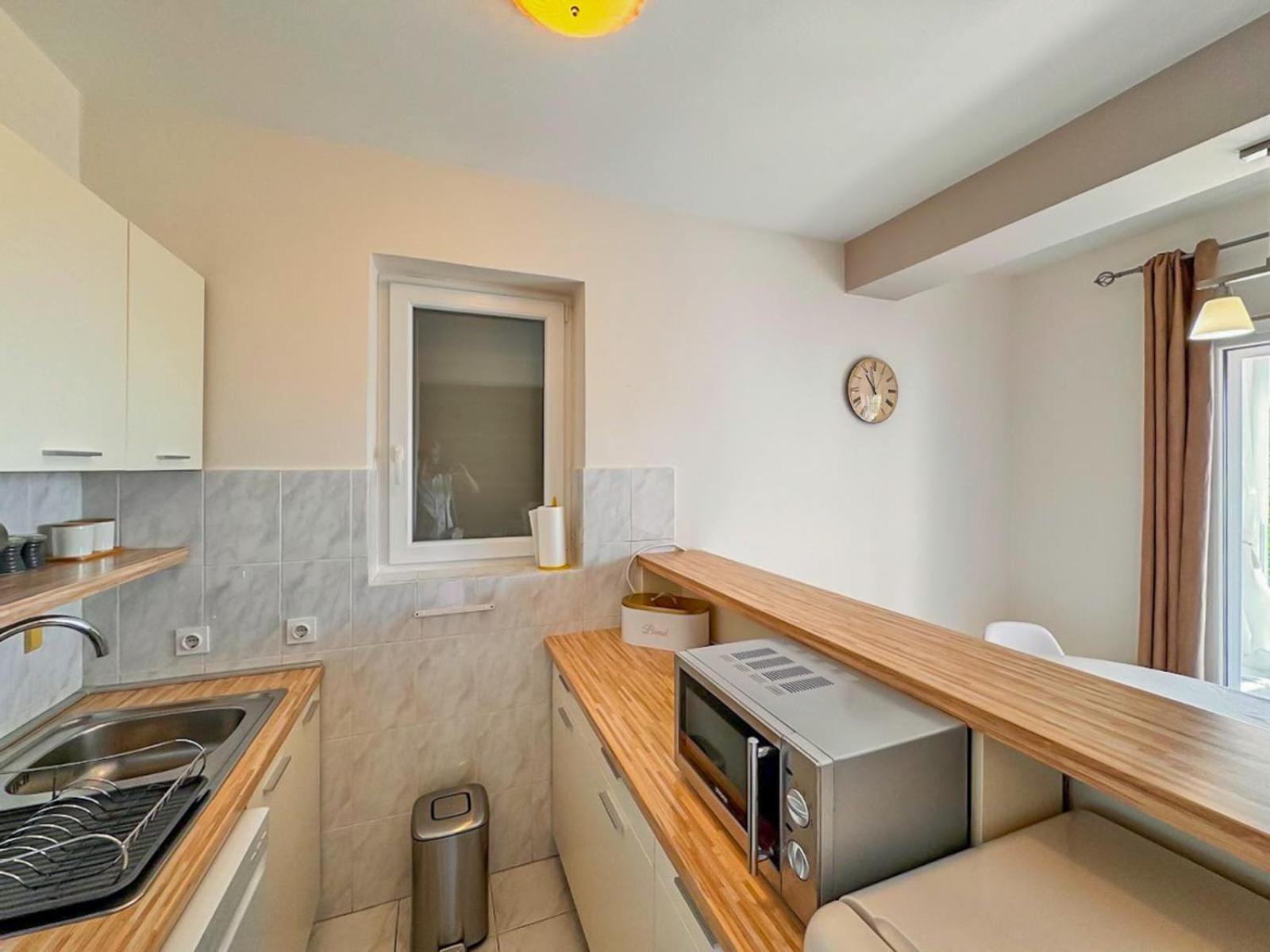 Studio Vesna With A Terrace And Sea View Rabac Dış mekan fotoğraf